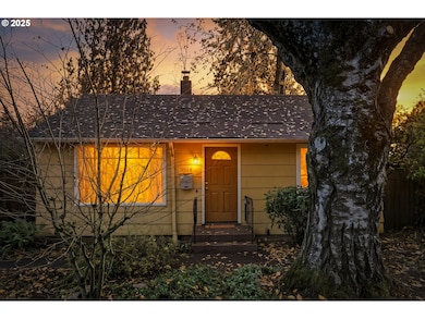 9314 N Tioga Ave, Portland, OR 97203 - photo 6