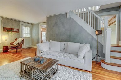 Living Room (3)