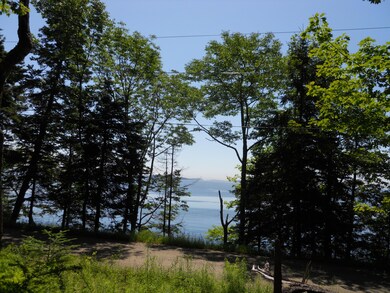 ViewAcrossRoadDSCN0484