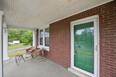 157 Strawberry Fields Rd, Lexington, KY 40516 - photo 2