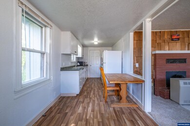 504 W Main St, Sheridan, OR 97378 - photo 4