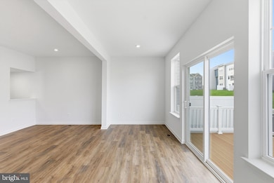 793 Lord Fairfax St, Charles Town, WV 25414 - photo 7