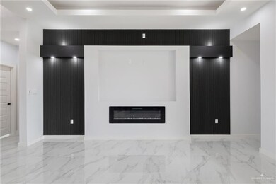 Interior details with a raised ceiling