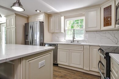 10 Lena Rd, Natick, MA 01760 - photo 4