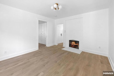 46 Garden Place, Edgewater, NJ 07020 - photo 3