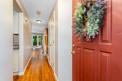 87 Bartemus Trail unit U473, Nashua, NH 03063 - photo 3