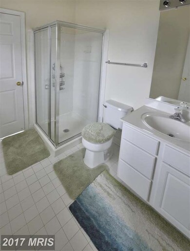 11306 Westbrook Mill Ln unit 102, Fairfax, VA 22030 - photo 4