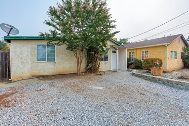 486 Manzanita Ln, Redding, CA 96002 - photo 3