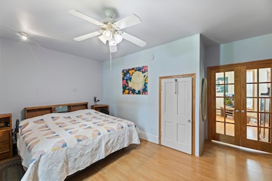 7 Bedroom1 Main