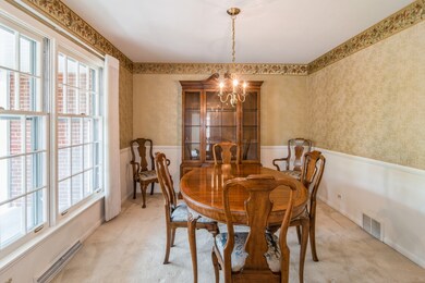 382 E Aberdeen Ct, Elmhurst, IL 60126 - photo 5