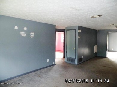 5171 Saginaw Ave, Jacksonville, FL 32210 - photo 4