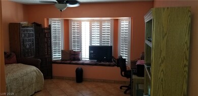 Den w/bay window and seat - wonderful space for re