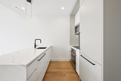 The Neighborly unit 6-D, Long Island City, NY 11101 - photo 7