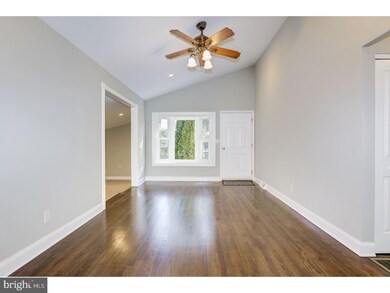 615 Smith Ln, Mount Holly, NJ 08060 - photo 3