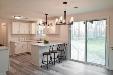 5507 Homecrest Dr, Akron, OH 44319 - photo 3