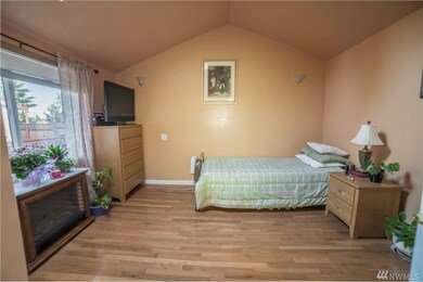 unlisted-address, Everett, WA 98204 - photo 7