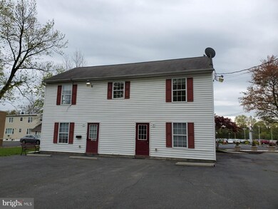 427 S West End Blvd unit B, Quakertown, PA 18951 - photo 2