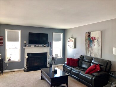 4702 Farrcroft Dr, Easton, PA 18040 - photo 2