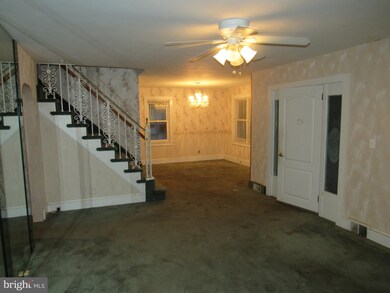 205 Pershing Ave, Darby, PA 19023 - photo 3