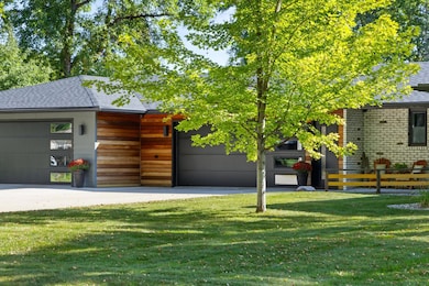 1002 3rd St S, Wahpeton, ND 58075 - photo 2