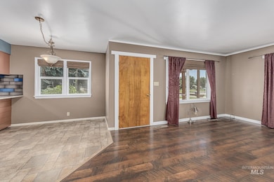 510 E Liberty St, Weiser, ID 83672 - photo 3