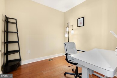 Rhodes Hill Square unit 425, Arlington, VA 22209 - photo 6