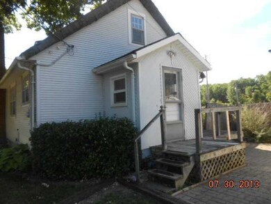 2300 Beal Ave, Lansing, MI 48910 - photo 2