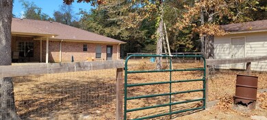 14377 Laramie Trail, Montgomery, TX 77316 - photo 5