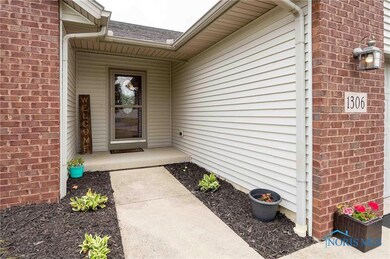 1306 1st St, Findlay, OH 45840 - photo 2