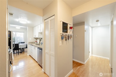 323 75th St SE unit A14, Everett, WA 98203 - photo 3