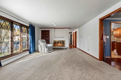 910 Pine Ridge Dr, Green Bay, WI 54311 - photo 7