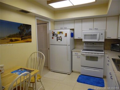 Eat-in kitchen and large pantry