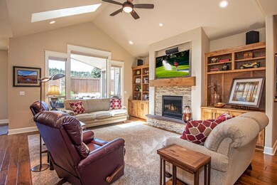 2623 NW Boulder Ridge Loop-large-010-004