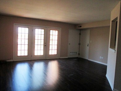 10217 Dearlove Rd, Glenview, IL 60025 - photo 5