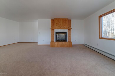5 Living Room