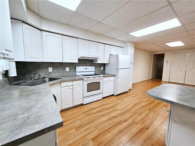 931 N 7th St, Allentown, PA 18102 - photo 4