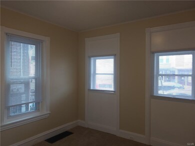 718 Linden St unit 1, Bethlehem, PA 18018 - photo 3
