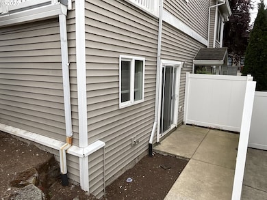 11845 SE Pine St unit 11849, Portland, OR 97216 - photo 4