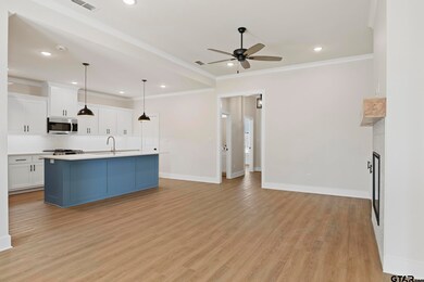 7043 Hillside Ave, Tyler, TX 75707 - photo 4