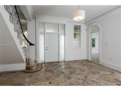 Main Entrance / Foyer