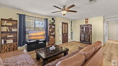 414 SE Mckinney St, de Kalb, TX 75559 - photo 7