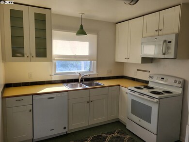 240 N Humbolt St, Canyon City, OR 97820 - photo 7