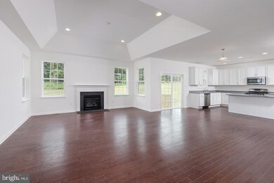 8 Sycamore Ln, Swedesboro, NJ 08085 - photo 5