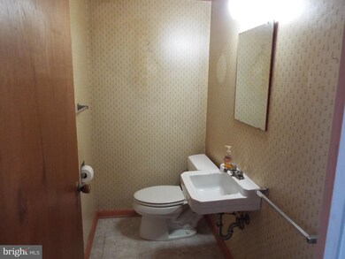 201 Hills Dr, Gettysburg, PA 17325 - photo 6