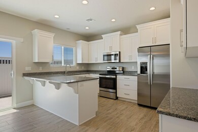 1042 S 1450 E 23-24 - www.trussmedia.co
