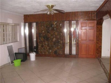 Den/Family/Great Room