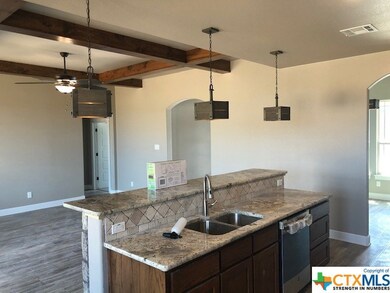 518 Skyline Dr, Copperas Cove, TX 76522 - photo 3