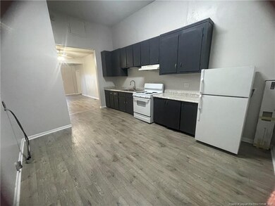 401 S Clinton Ave unit D, Dunn, NC 28334 - photo 3