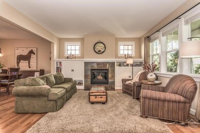 1572 NW Hemlock Ave, Redmond, OR 97756 - photo 3