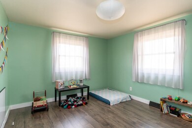 25578 Pleasant-15